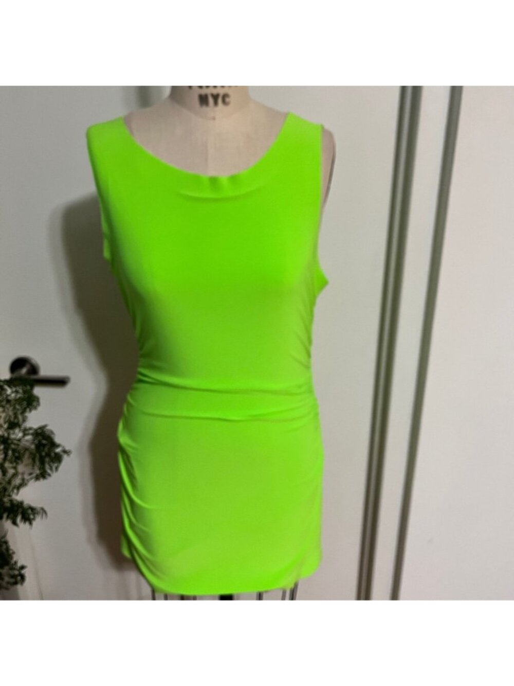 NWOT NORMA KAMALI Sleeveless Pickleball Mini‎ Dress in Neon Green Size Medium